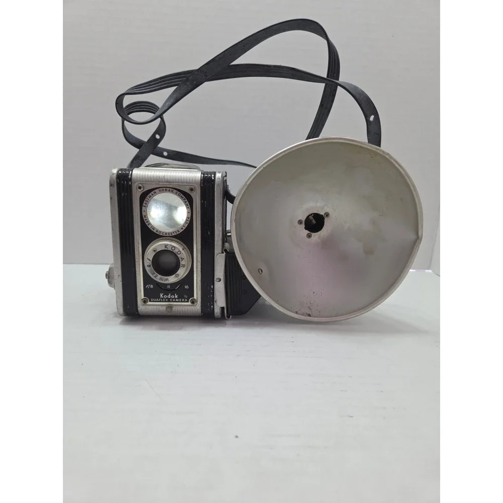 Vintage Kodak Duaflex Camera with Flash Kodar 72mm f/8 Lens 620 Film Retro Decor